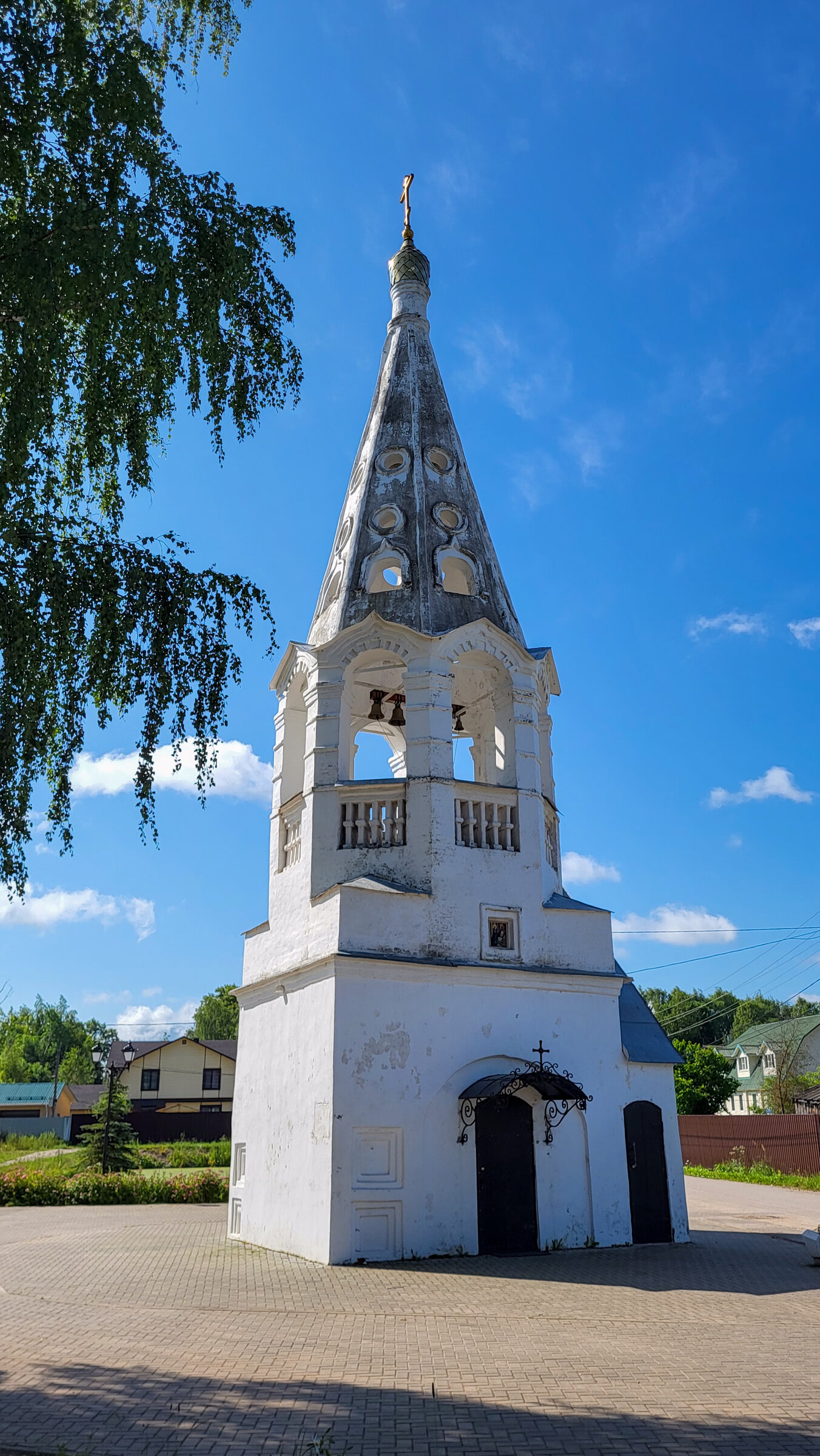 Колокольня введенской церкви