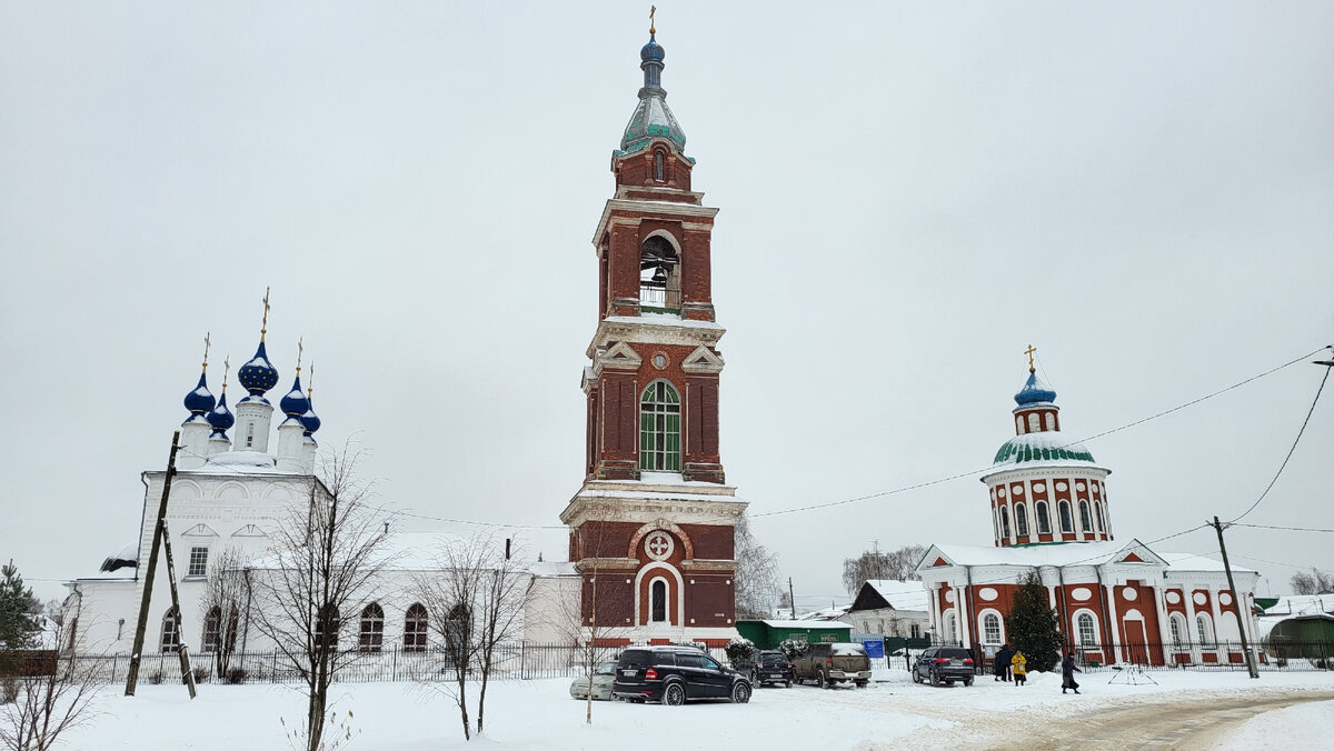 Церковь Покрова Пресвятой Богородицы и Церковь Никиты Великомученика