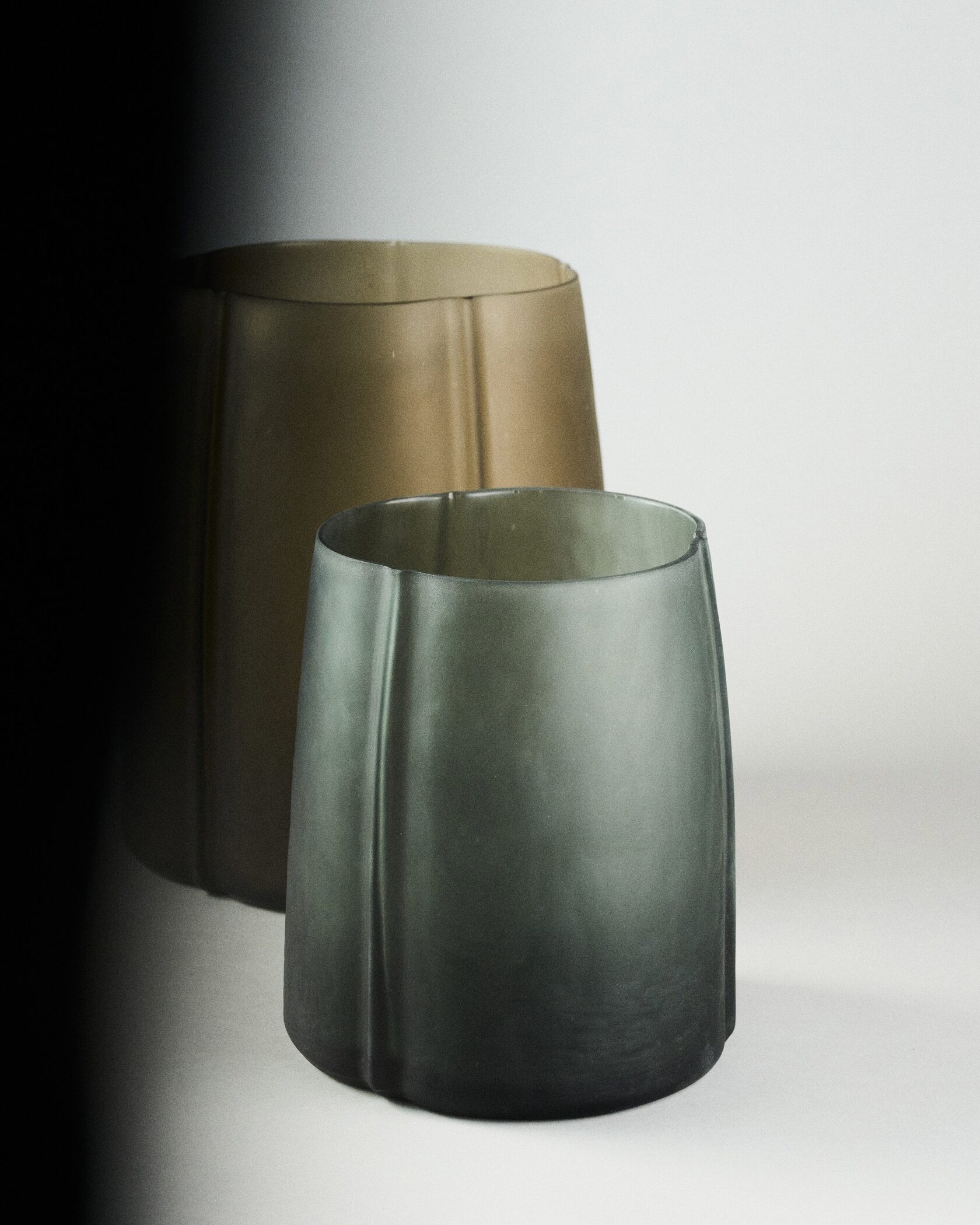 Ваза 01 Serax Shapes by Piet Boon, D17.5*14.6 см, H20 см, серый, стекло