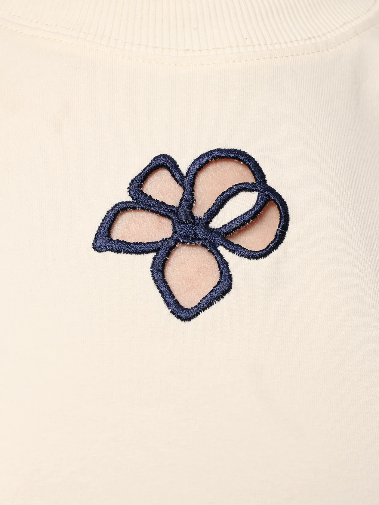 Футболка Открытые Воды с cutwork вышивкой Сакура экрю