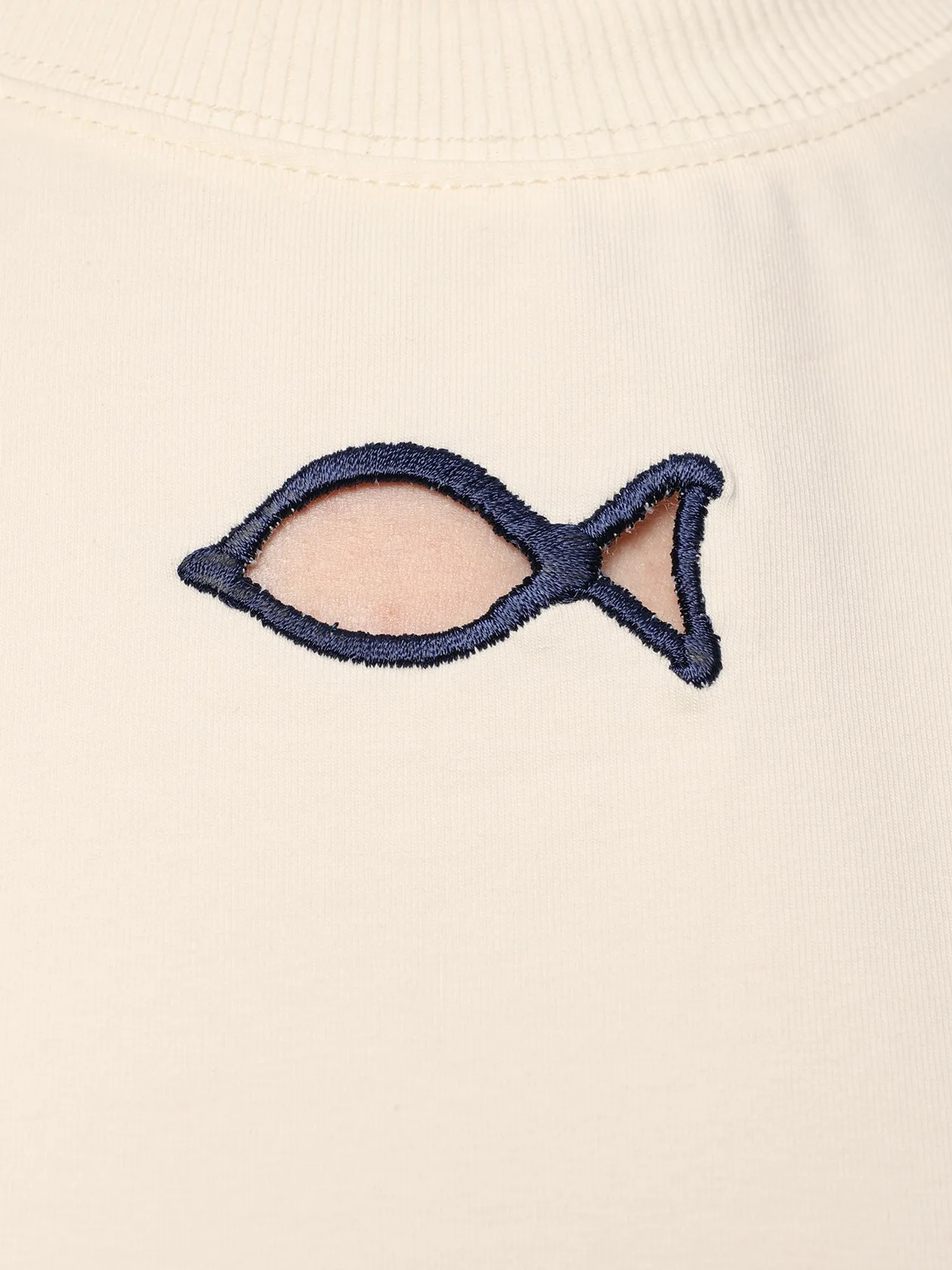 Футболка Открытые Воды с cutwork вышивкой Рыба экрю