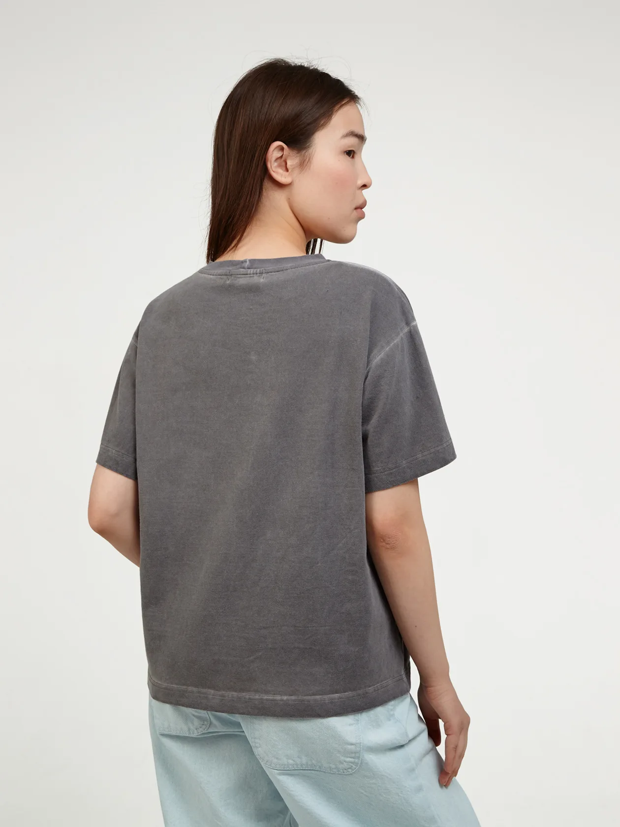Футболка Meteopathia с вышивкой stress garment-dyed серое небо