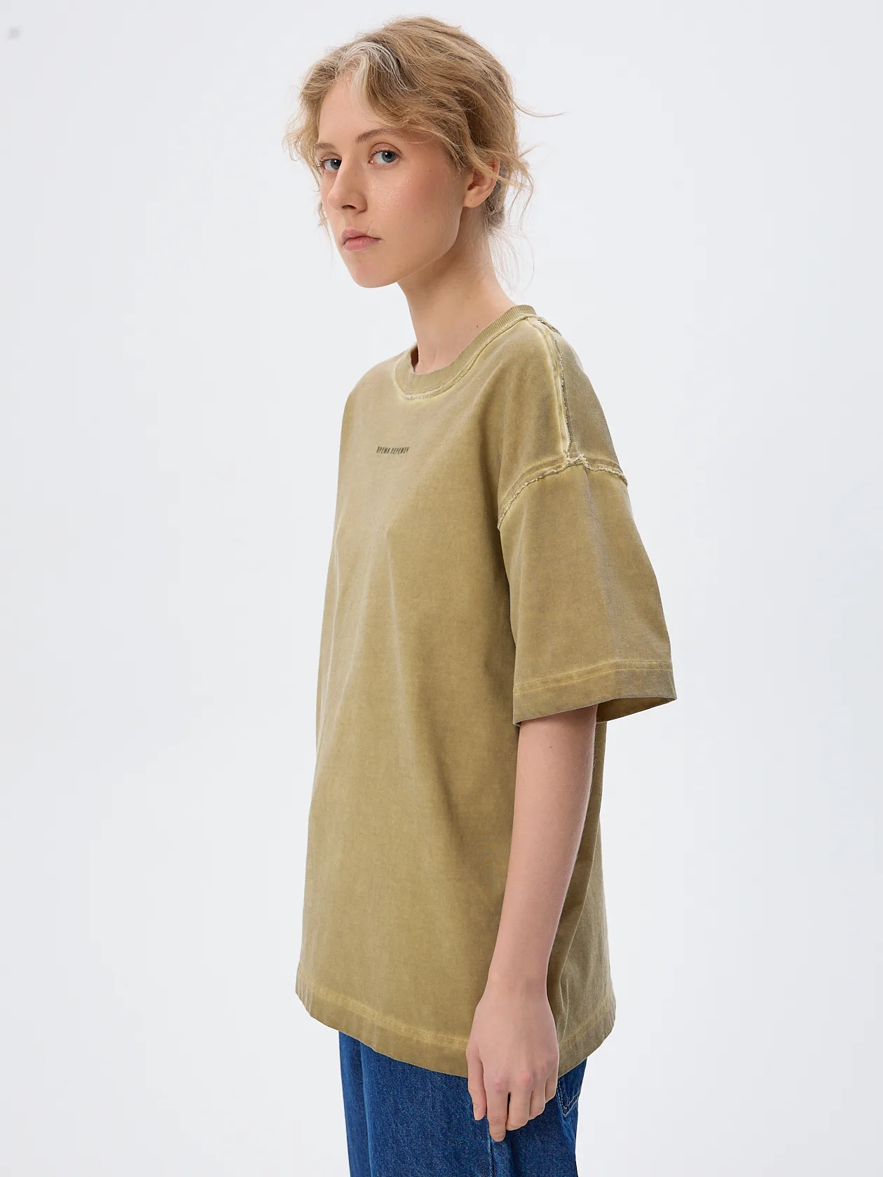 Футболка с лого Время Перемен garment-dyed олива Blur