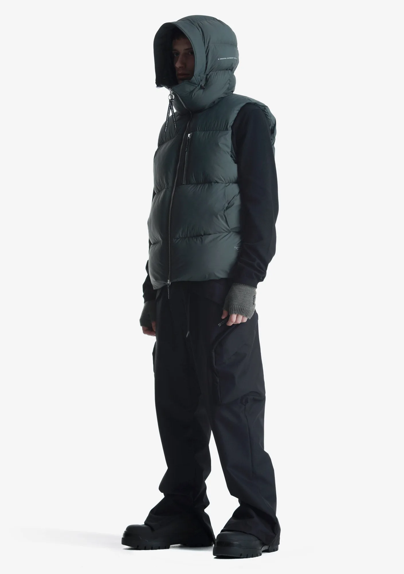 Пуховый жилет ROOK Qu490