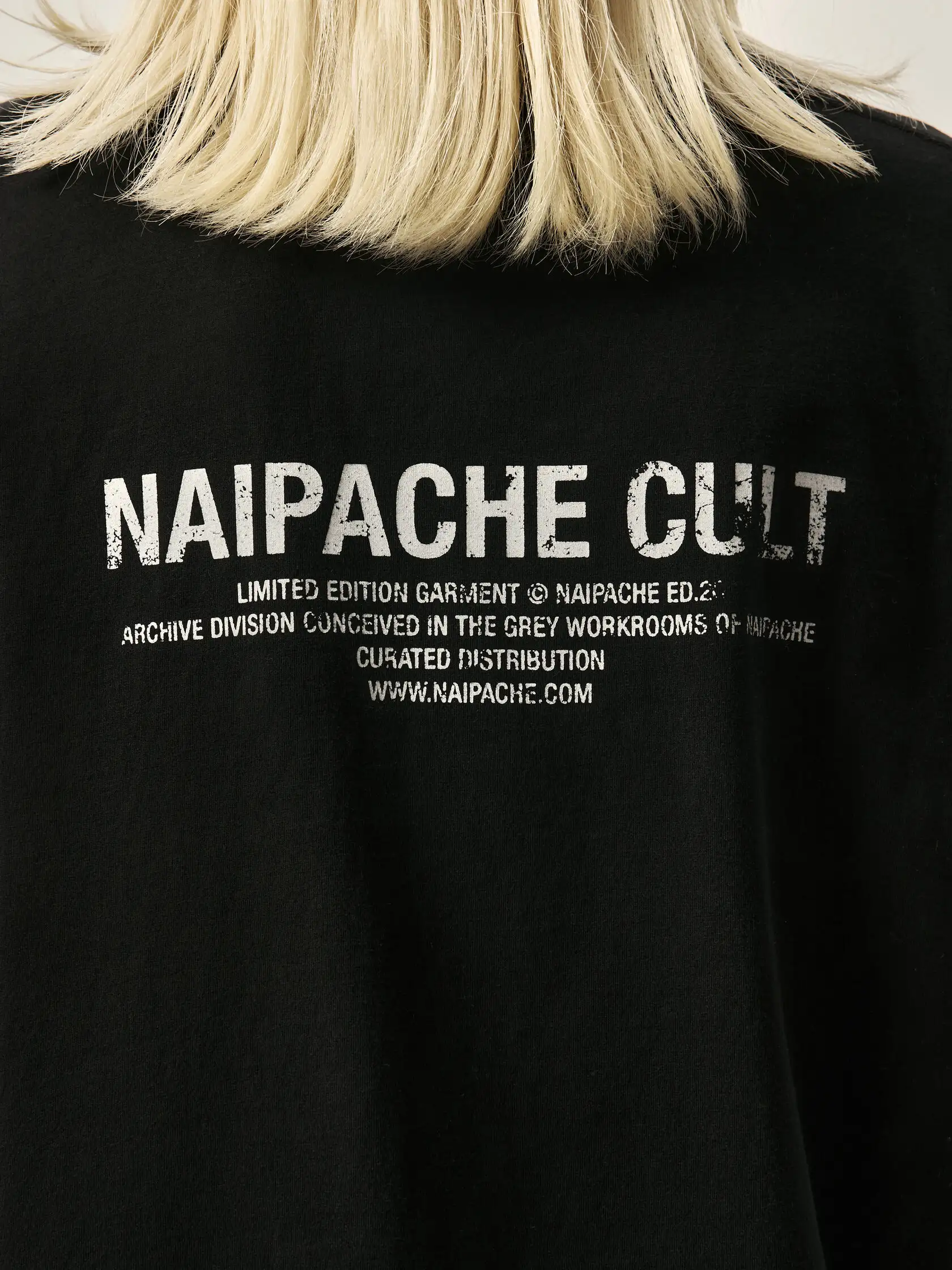 Футболка CULT