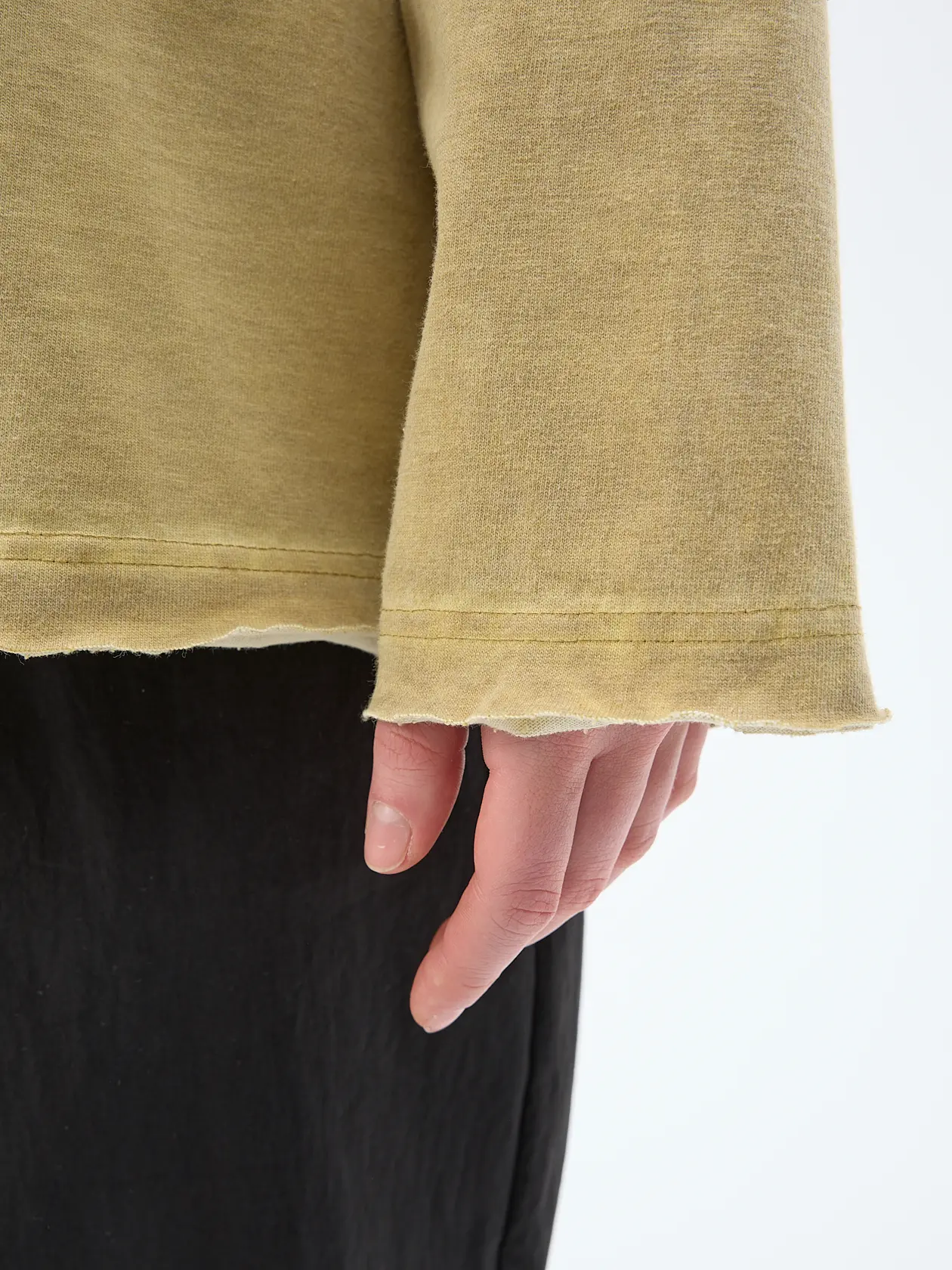 Лонгслив с лого Время Перемен garment-dyed олива Blur