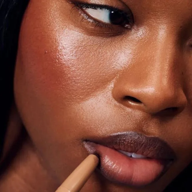 RHODE PEPTIDE LIP SHAPE — FLEX (RICH NEUTRAL BROWN)