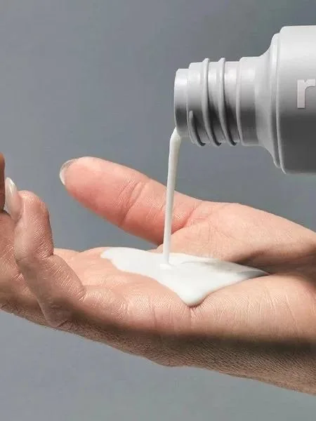 RHODE GLAZING MILK 124 ML