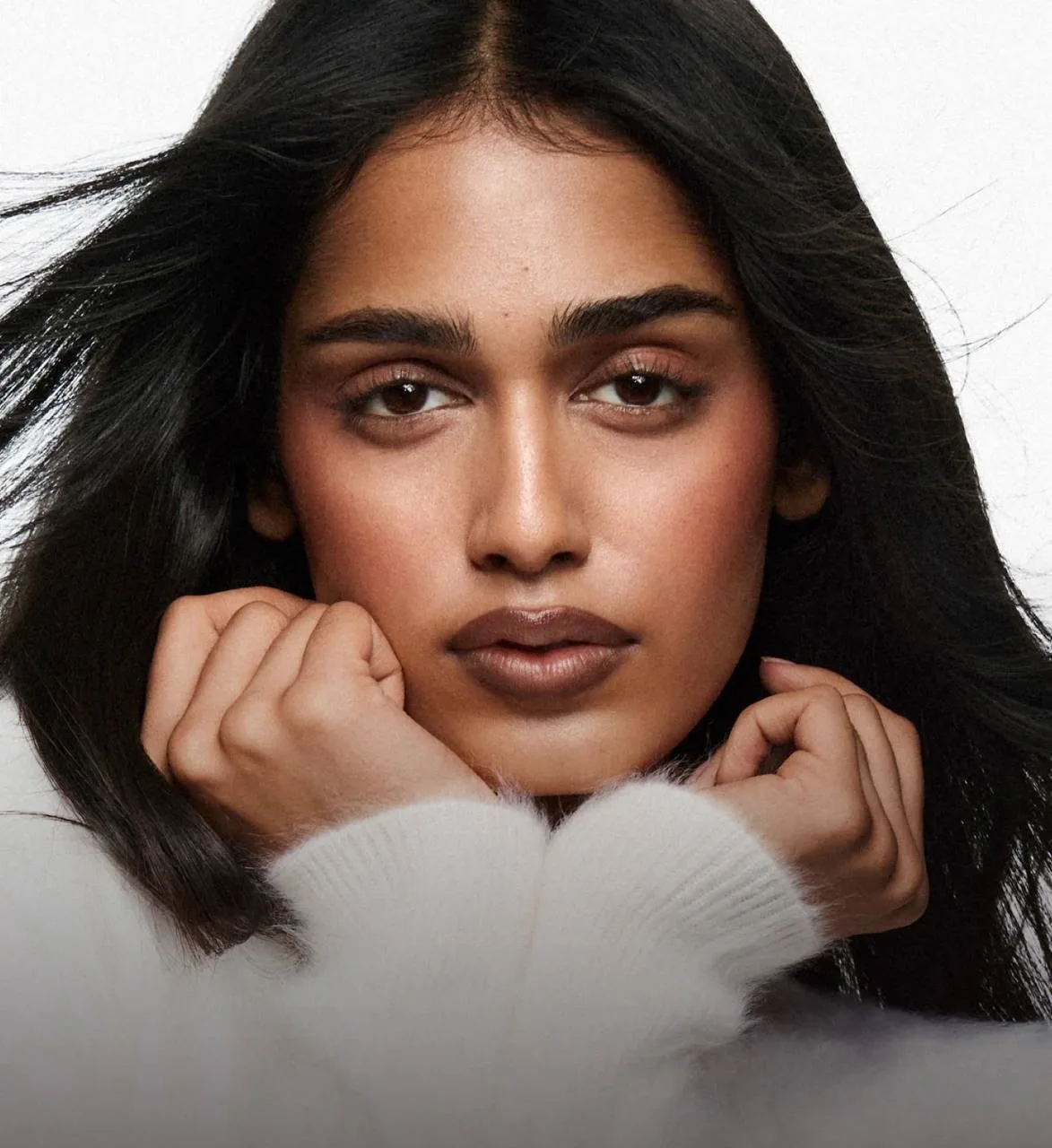 RHODE PEPTIDE LIP SHAPE — STRETCH (NEUTRAL MOCHA BROWN)