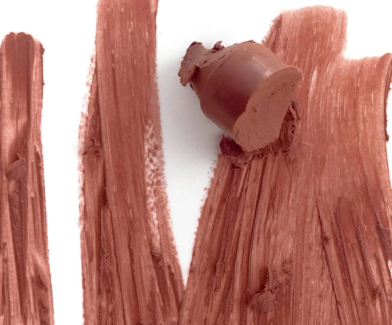 RHODE PEPTIDE LIP SHAPE — LEAN (WARM MEDIUM BROWN)