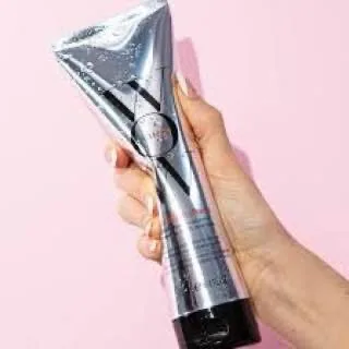 COLOR WOW Color security shampoo