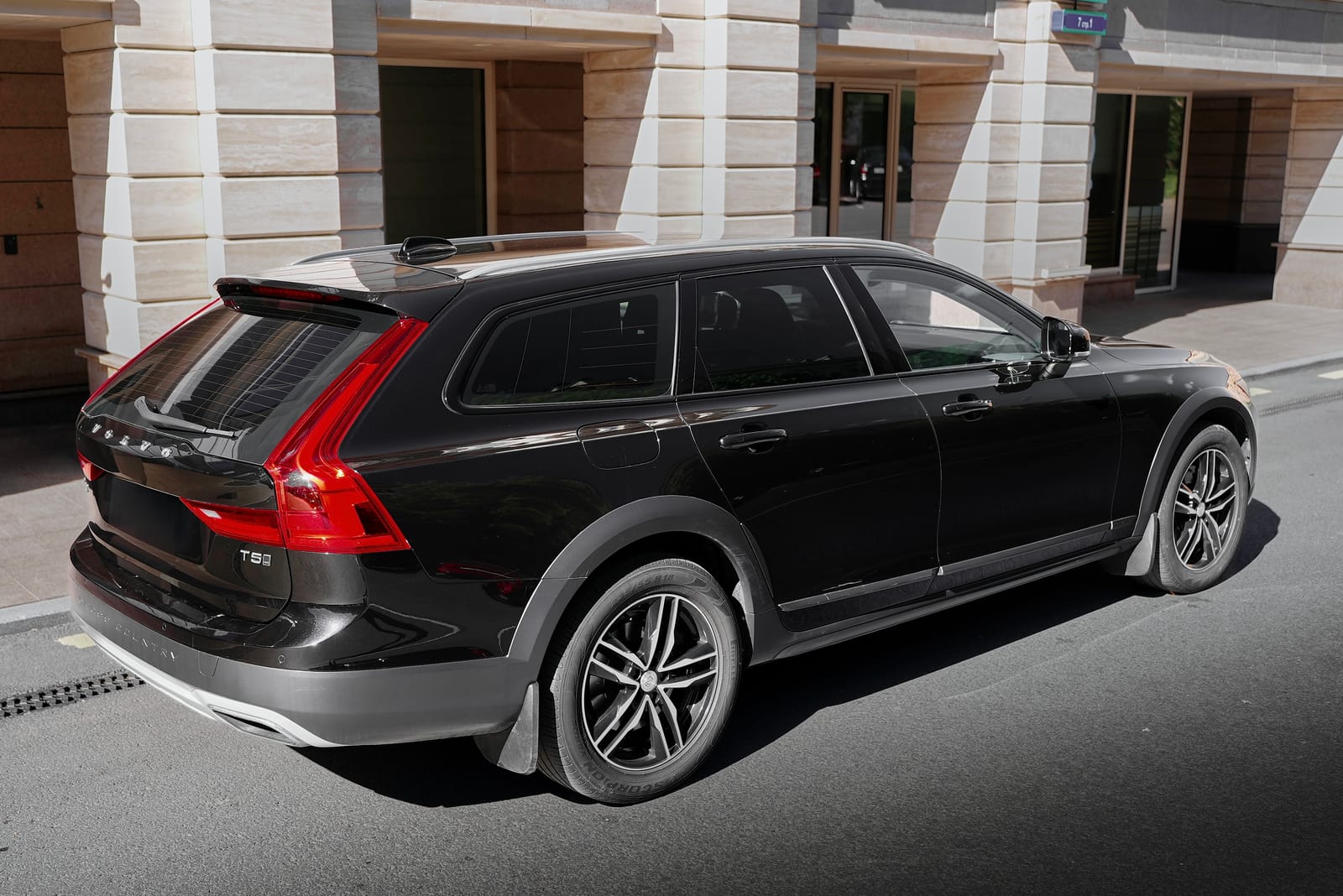 Volvo V90 Cross Country