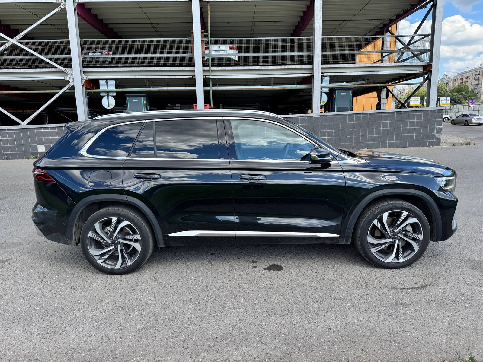 Geely Monjaro
