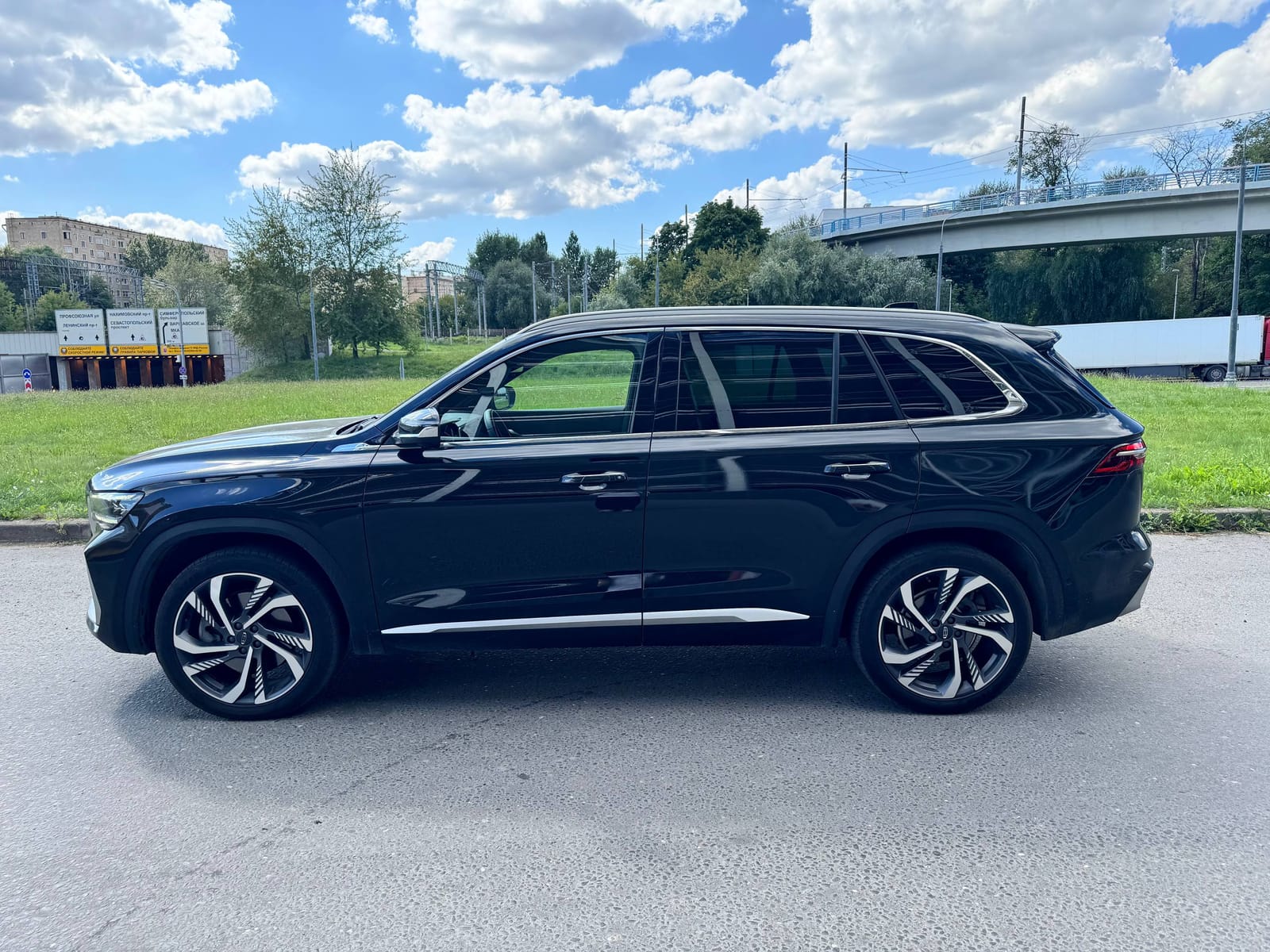 Geely Monjaro