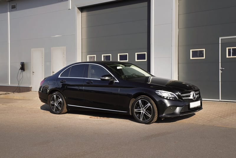 Mercedes-Benz C180