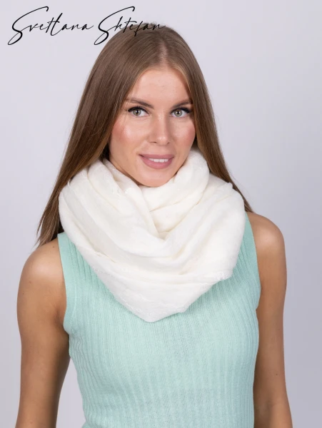 Белая палантин из шерсти ручной работы - превью 3