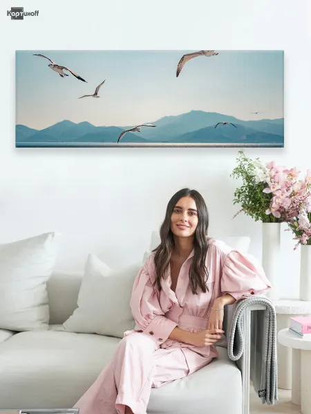 Современная горизонтальная картина на стену для интерьера - Чайки над морем 40х110 см