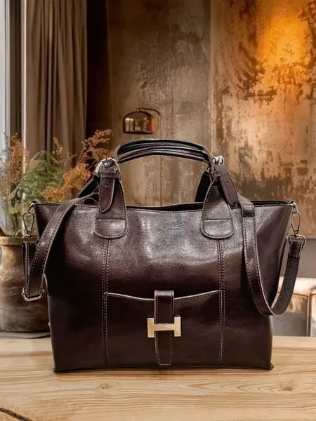 Женская сумка из натуральной кожи (фактура мрамора с мерцанием) ,шоколадно коричневая тоут DakkottaGREEN, с двумя регулируемыми ручками , ремнем через плечо ,вмещает А4 формат - превью 4