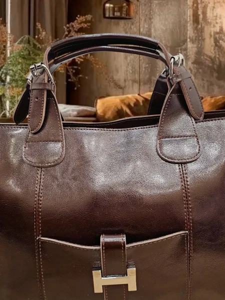 Женская сумка из натуральной кожи (фактура мрамора с мерцанием) ,шоколадно коричневая тоут DakkottaGREEN, с двумя регулируемыми ручками , ремнем через плечо ,вмещает А4 формат