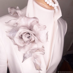 Брошь цветок на платье S21034 - превью 1