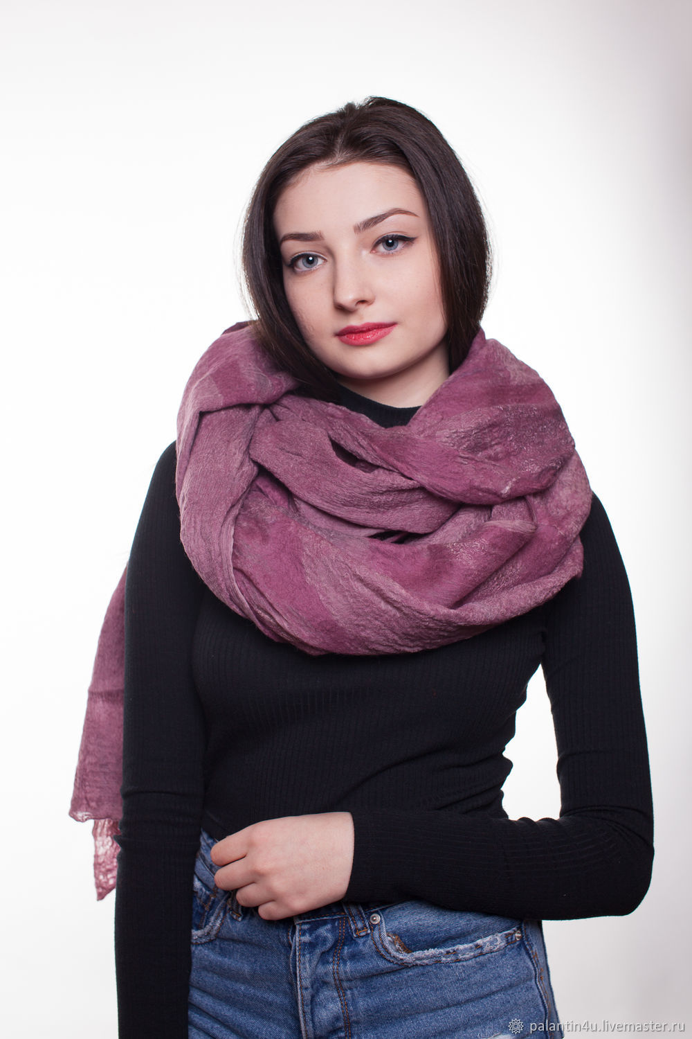 Бордовый палантин женский