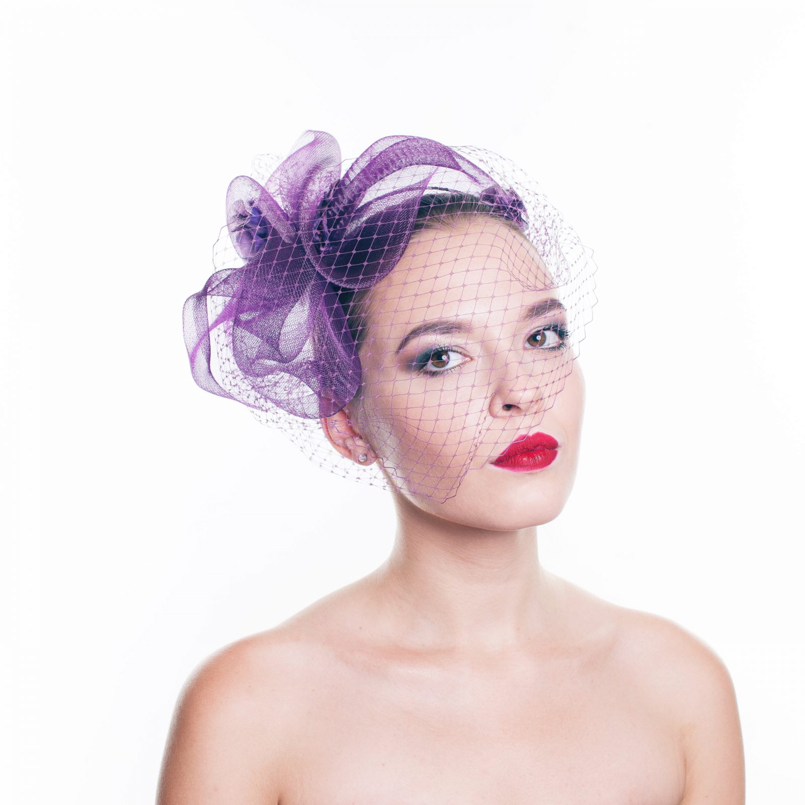 Вечерняя шляпка коктейльная для скачек