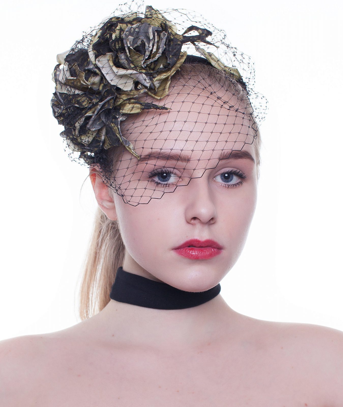 Вечерняя шляпка вуалетка для скачек коктейльная