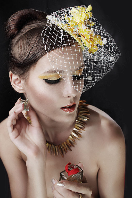 Шляпка вечерняя