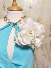 Брошь цветок на платье S21021 - превью 1