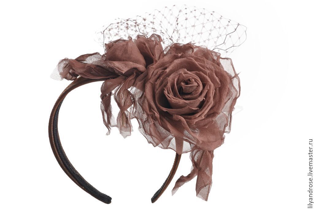 Шляпка на ободке с вуалью