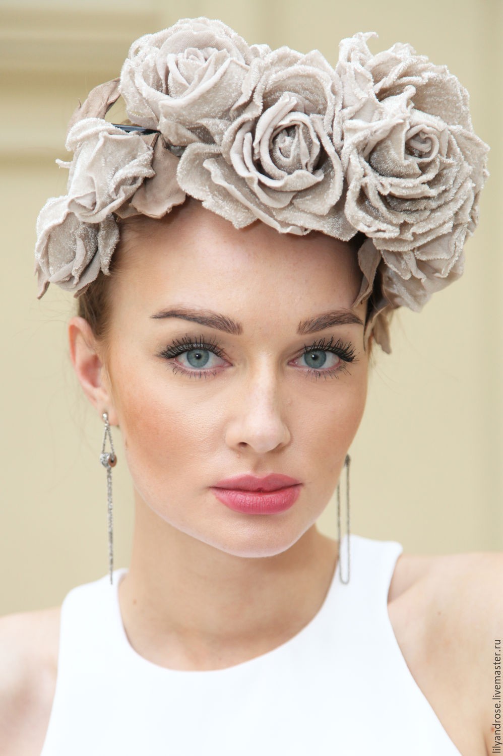 Венок на голову из цветов