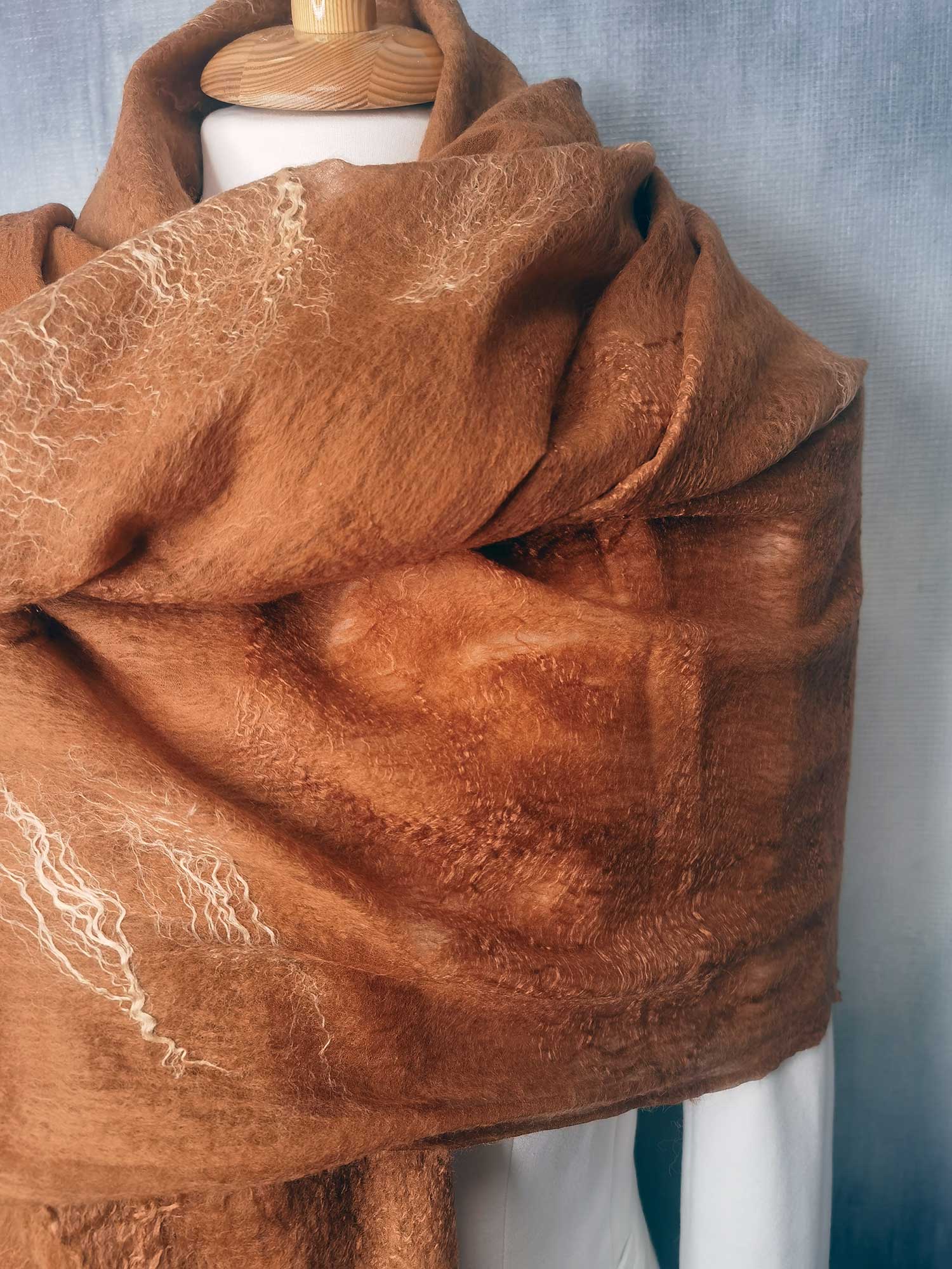 Палантин ручной работы из шелка и шерсти - 1