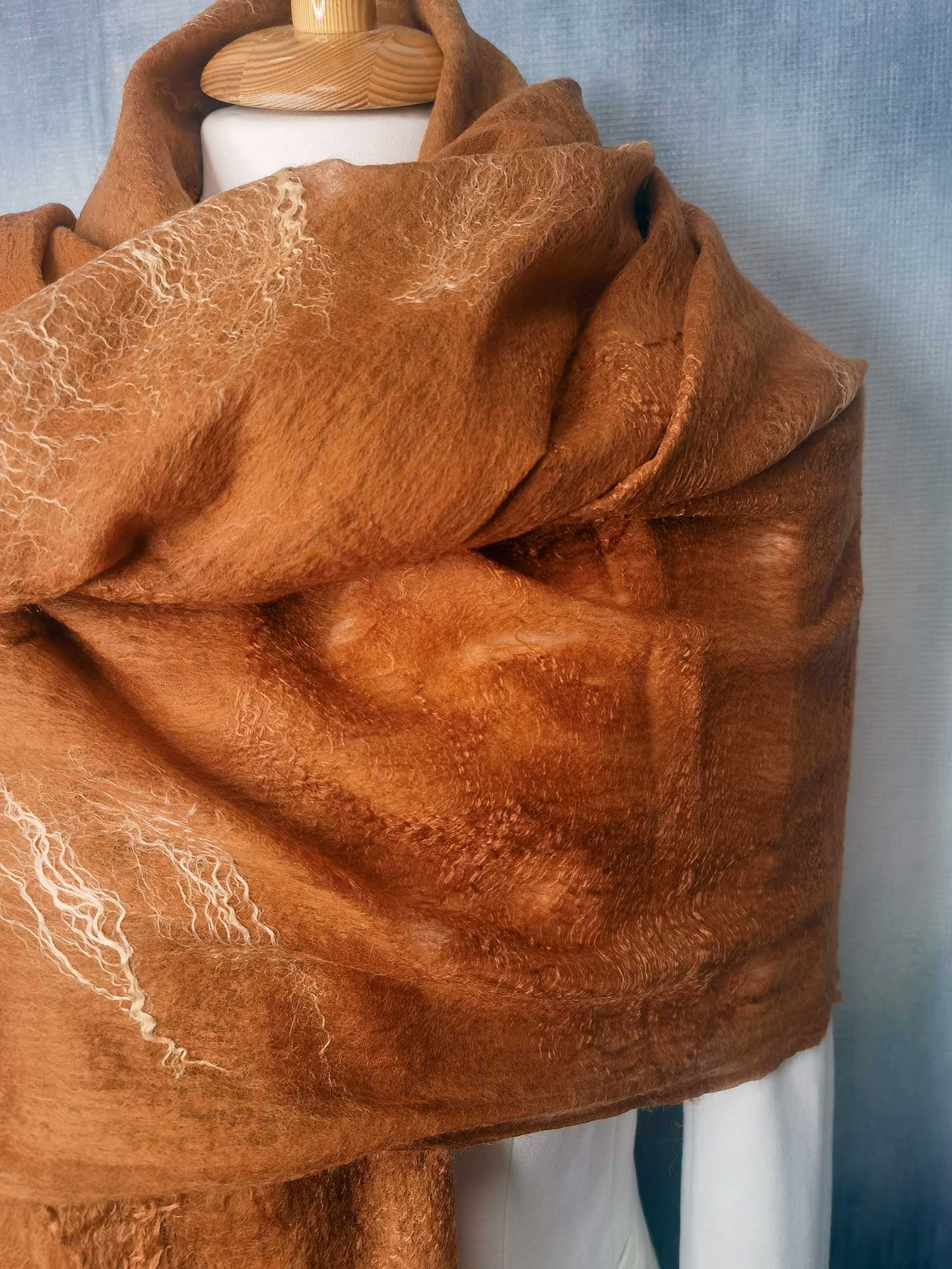 Шелково-шерстяной палантин ручной работы - 1