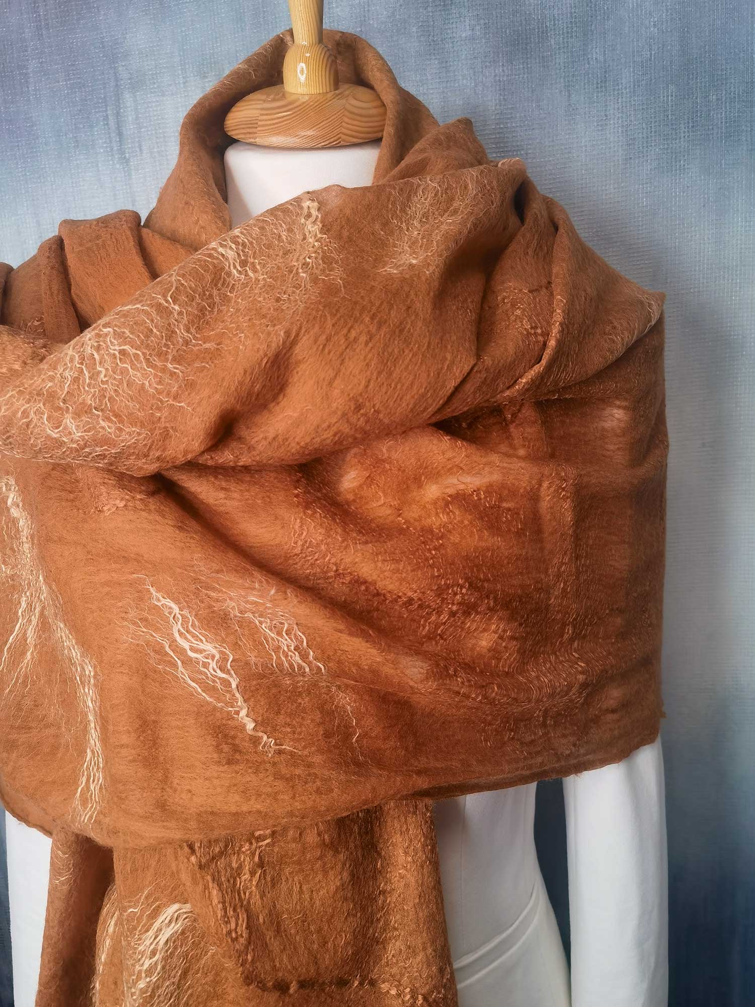 Авторский палантин из шелка и шерсти - 1