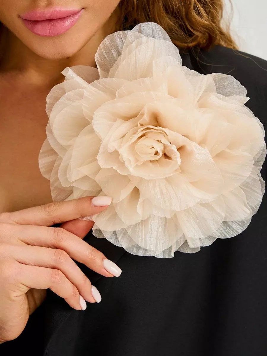 Большая стильная брошь цветок из ткани — модное украшение - 1