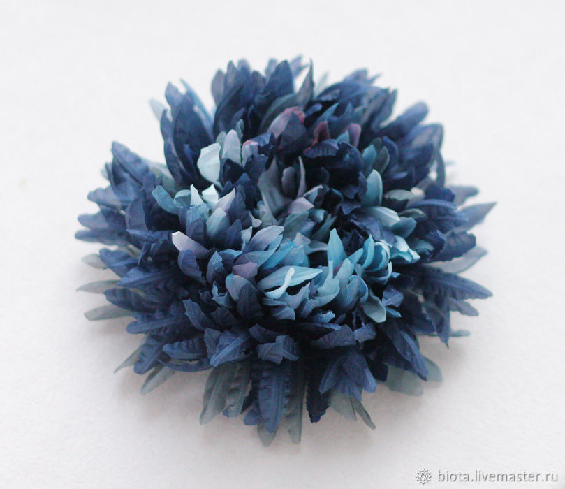 Брошь с фантазийными цветами - 1