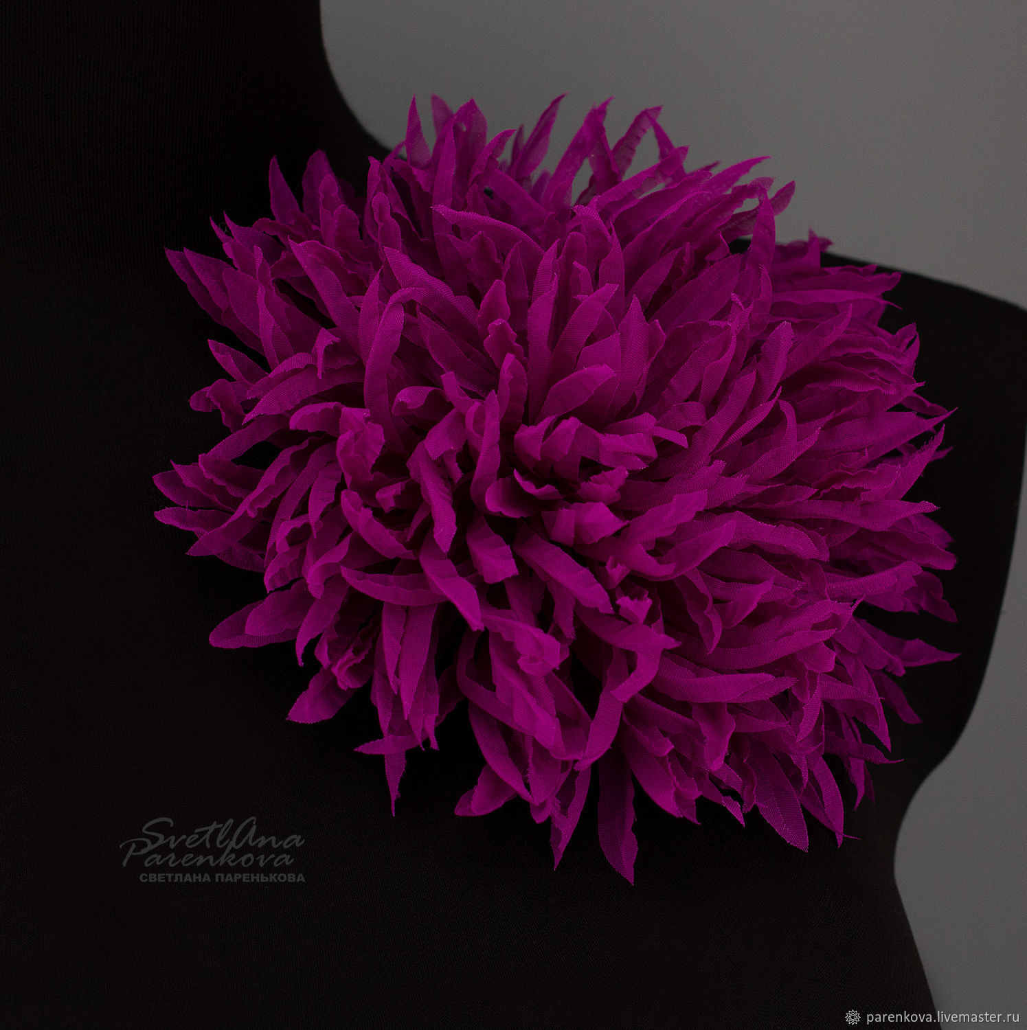 Шелковая брошь «Пион» лилово-сиреневого цвета - 1