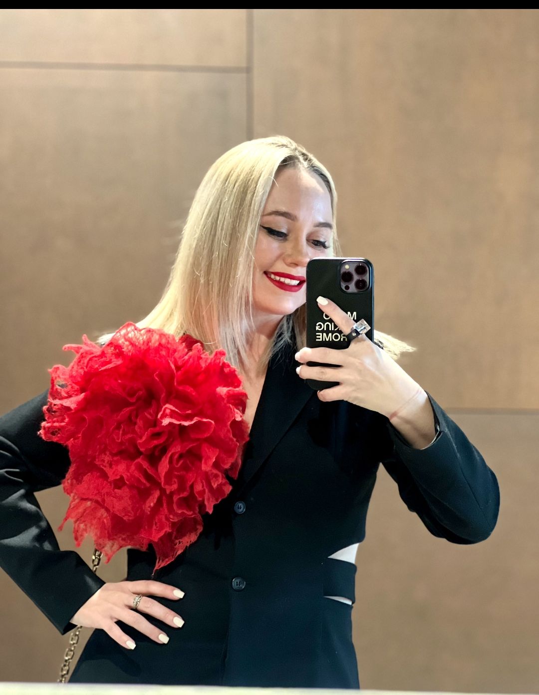 Цветочная брошь из шелка - 1