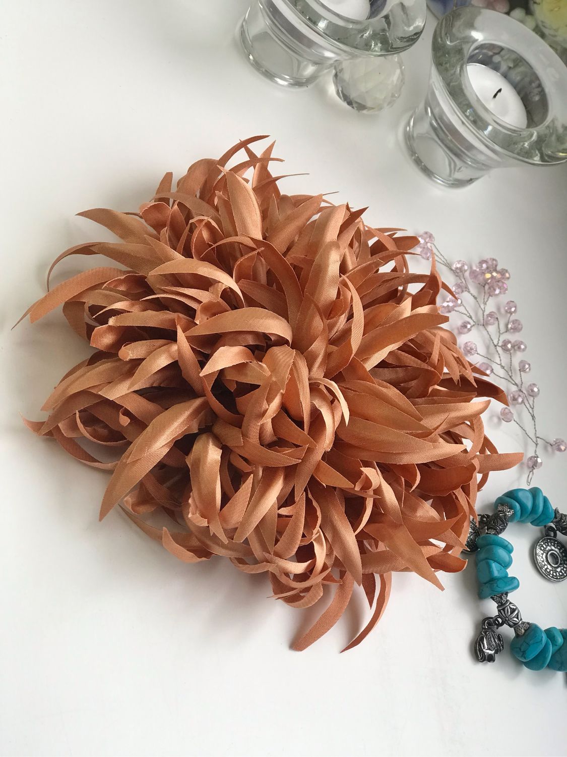 Брошь-зажим роза из ткани, персиковый цвет - 1