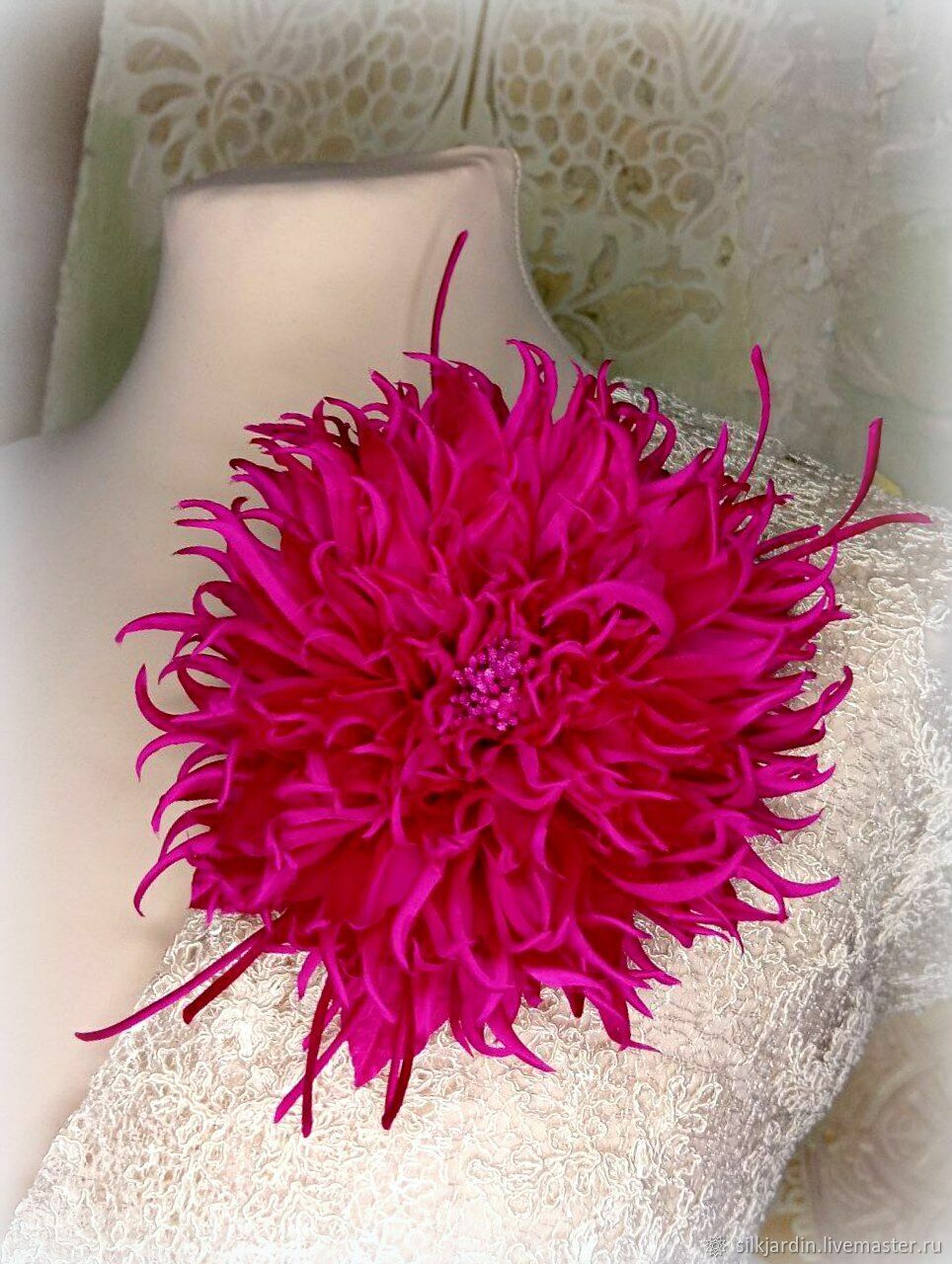 Брошь цветок из ткани, георгин голубой - 1