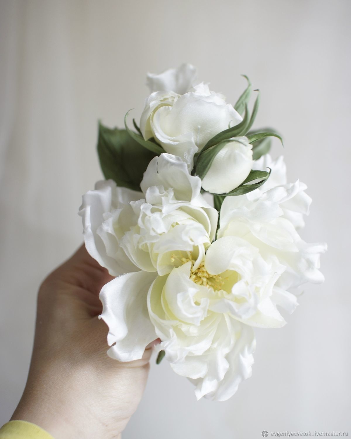 Брошь цветок из бисера, пион сиреневый - 1