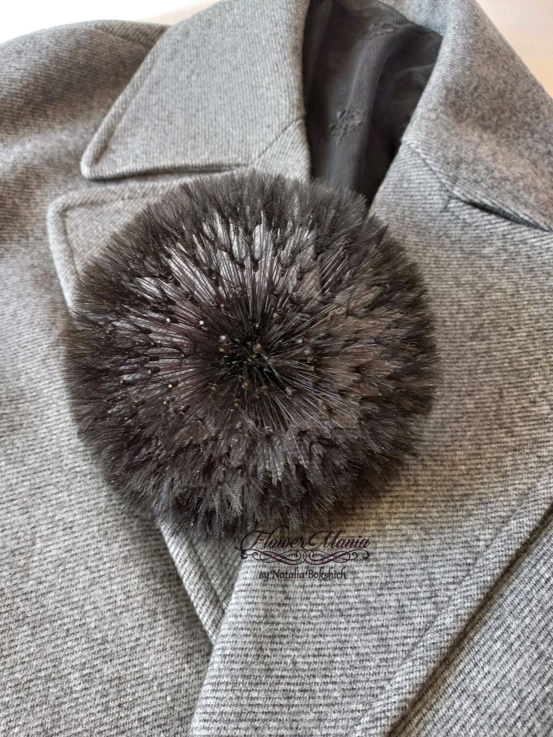 Брошь цветок из шелка, роза красная - 1