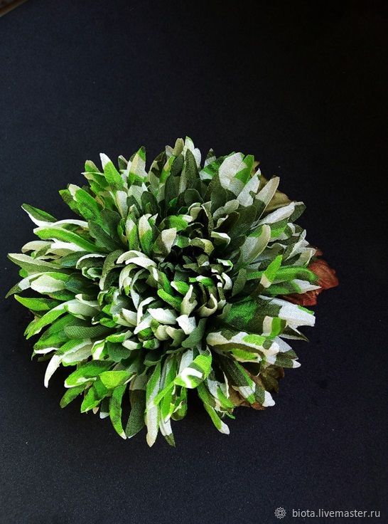 Брошь цветок на пиджак женский - 1