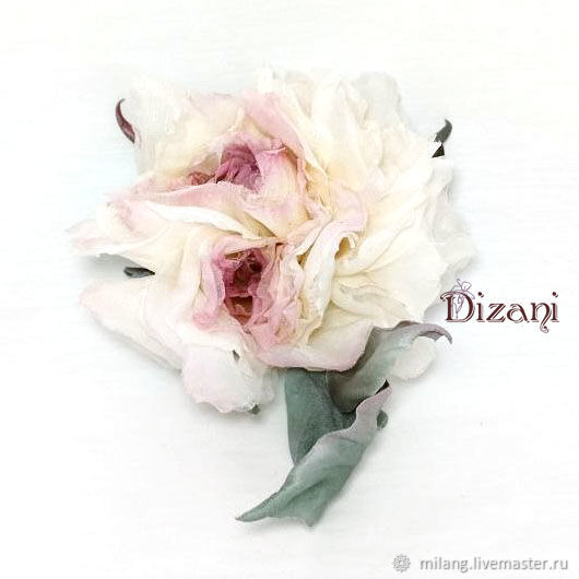 Большая брошь цветок из органзы для свадебных и вечерних нарядов - 1