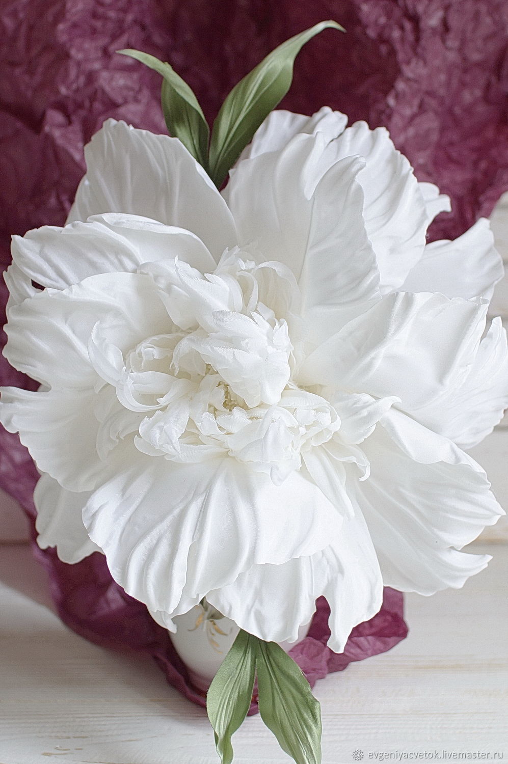 Брошь цветок из бисера для платья, сумки или пиджака - 1