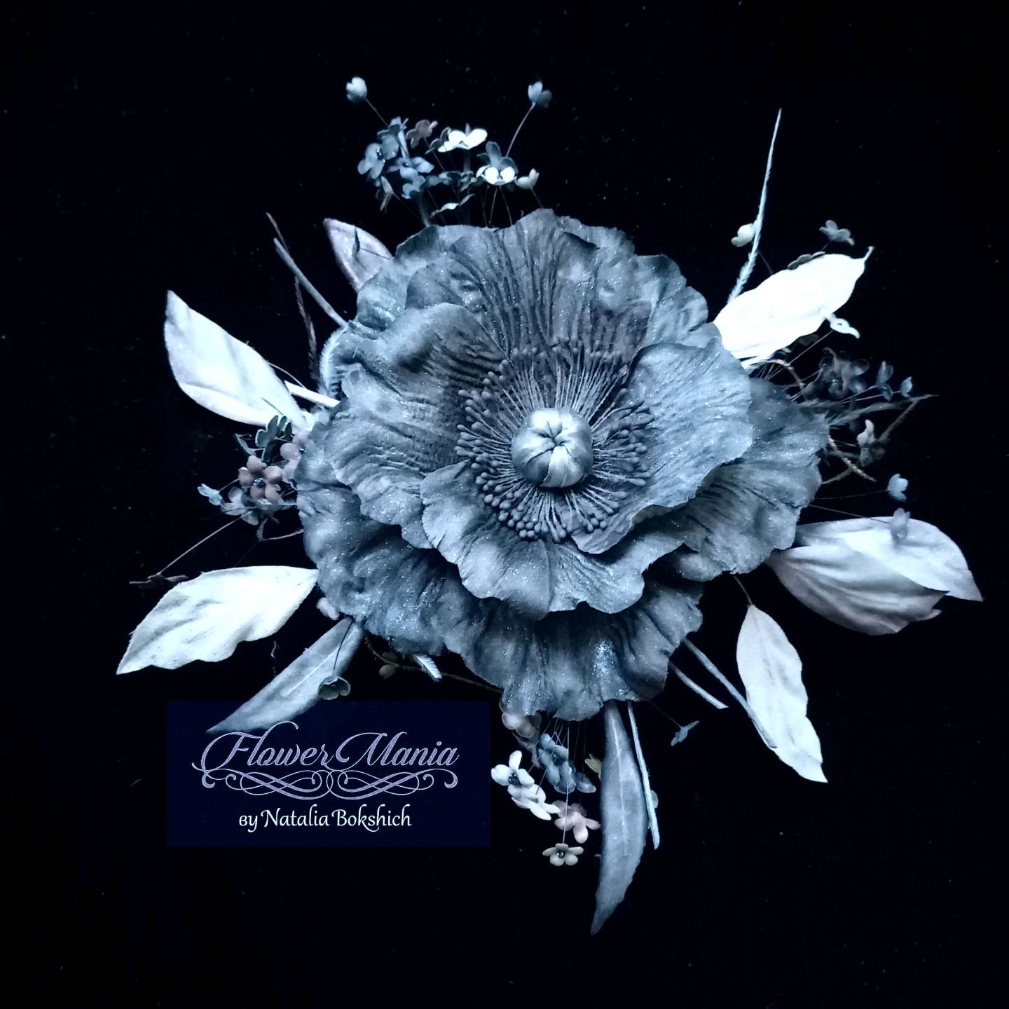 Большая брошь цветок из фатина для платья, блузки и жакета - 1