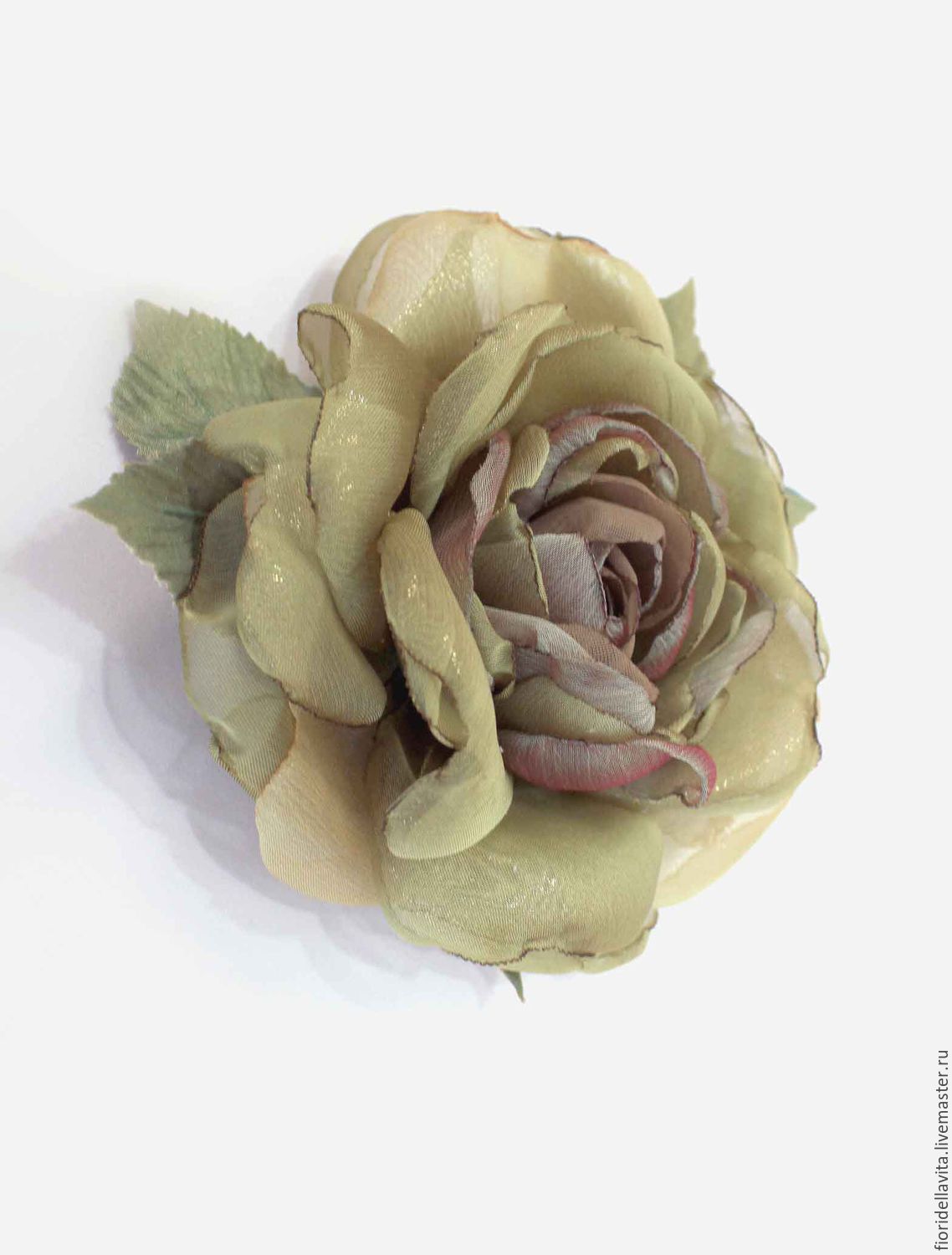 Женская брошь цветок из бисера и пайеток для платья и сумки - 1