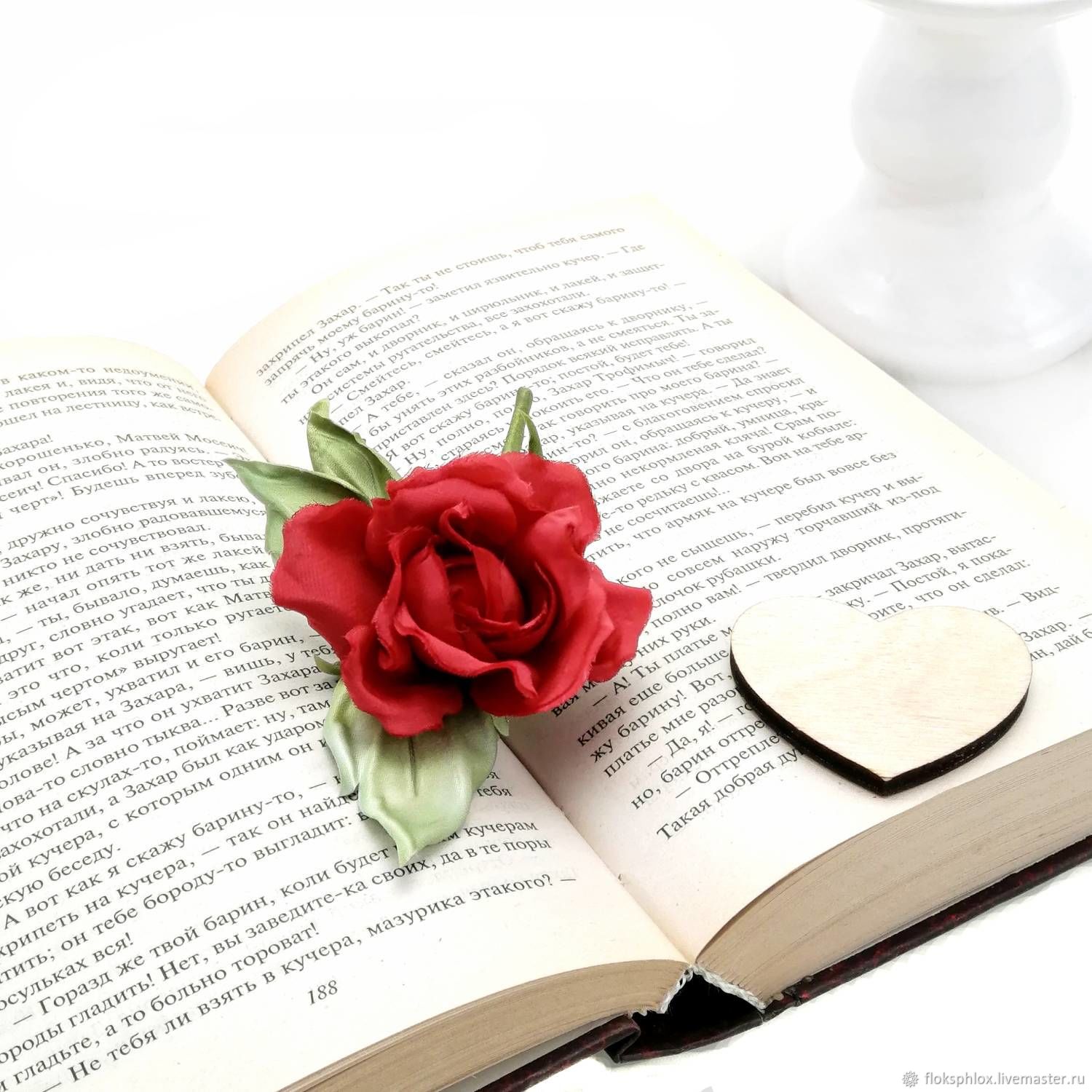 Объемная брошь цветок из ткани для платья, жакета и сумки - 1