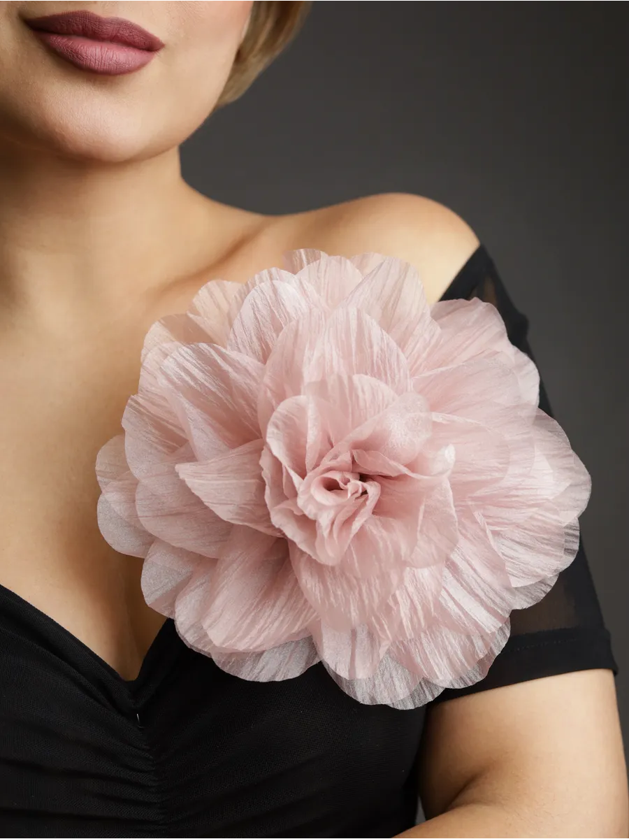 Брошь цветок большая из органзы для свадебных и вечерних нарядов - 1