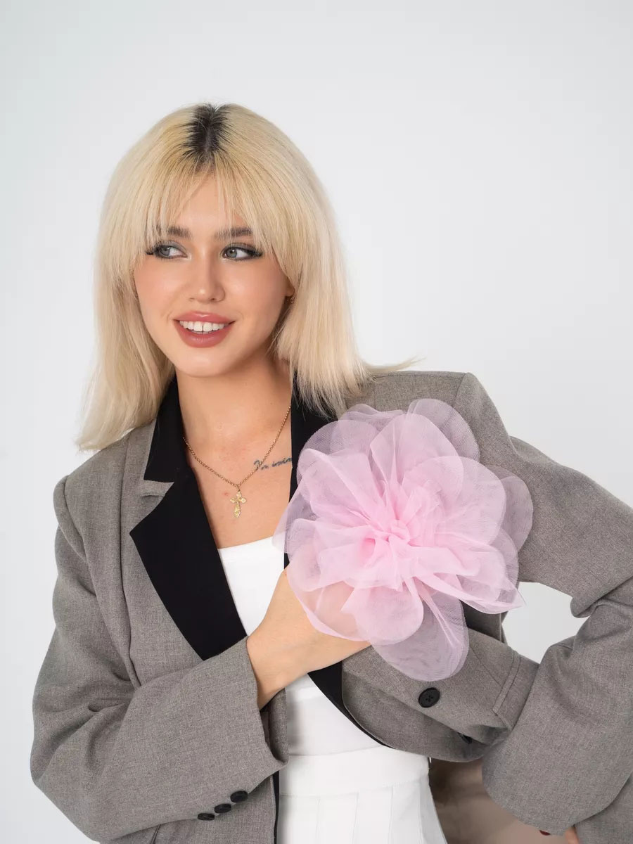 Брошь цветок большая из фатина для вечерних и торжественных нарядов - 1